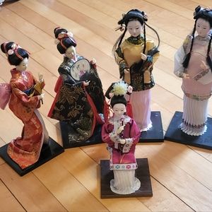 Collection of Asian Chinese Japanese geisha porcelain dolls